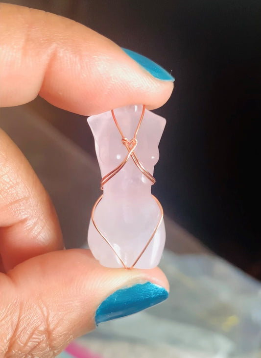 Rose Quartz Goddess Body Pendant (Wire Wrapped)