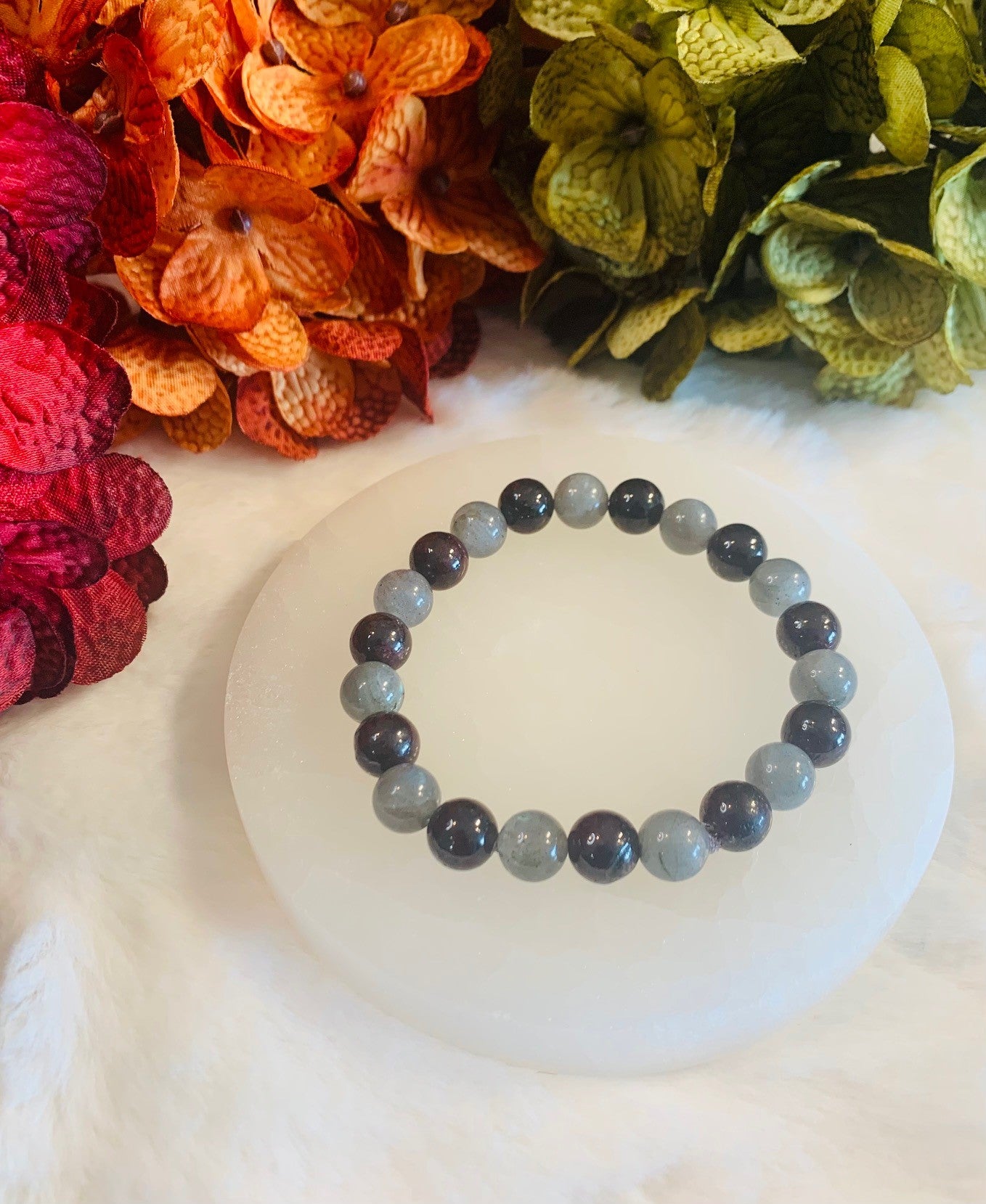 Garnet and Icy Gray Labradorite Bracelet