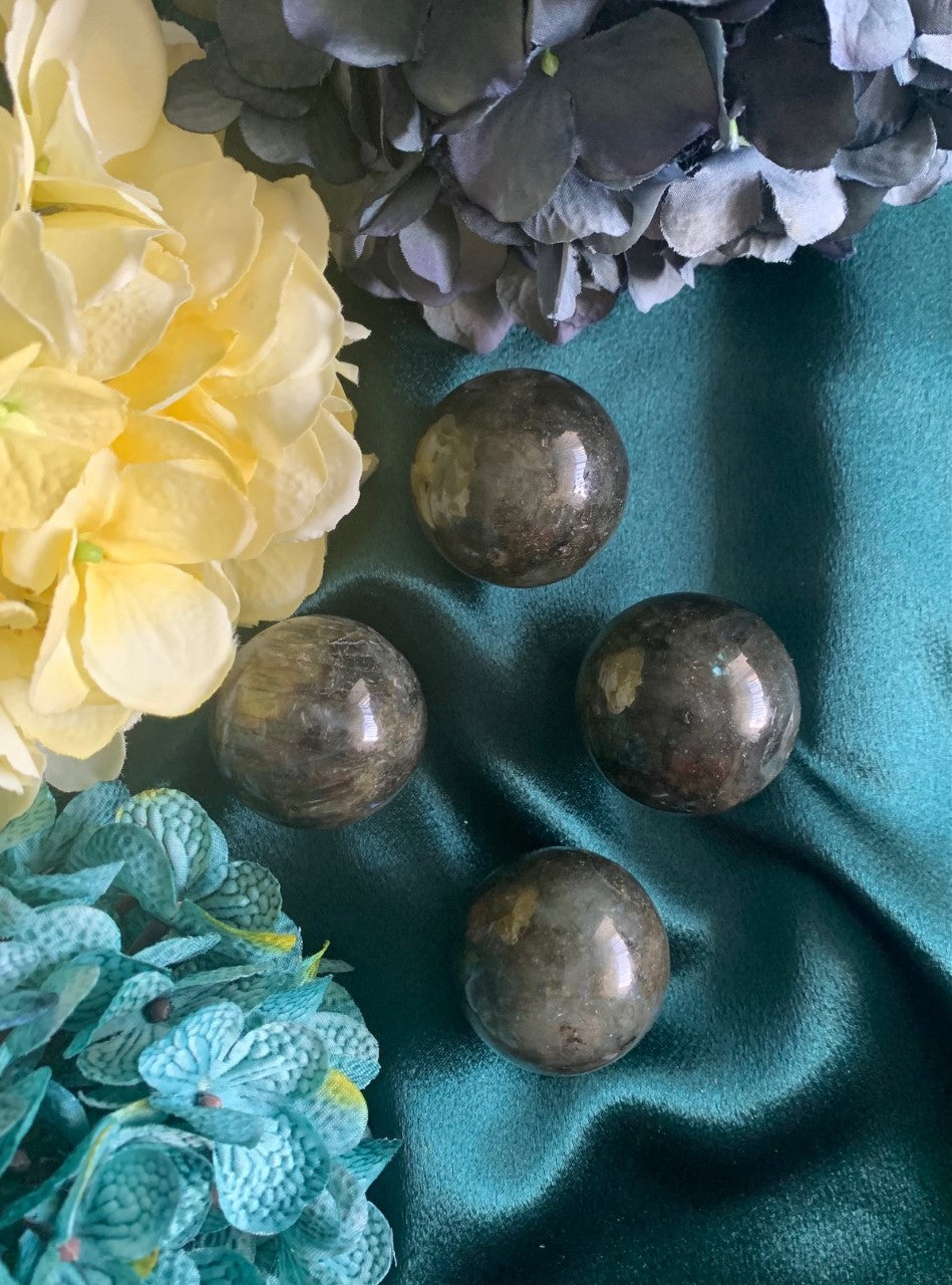 Labradorite Sphere (medium)